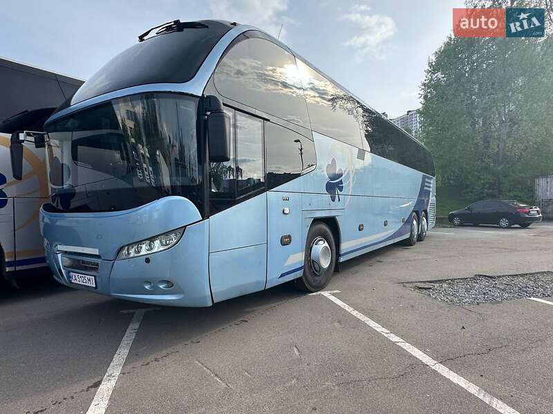 Neoplan N 1217 2009
