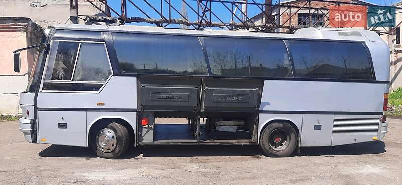 Туристический / Междугородний автобус Neoplan N 208 1991 в Килии фото 8 Туристический / Междугородний автобус Neoplan N 208 1991 в Килии