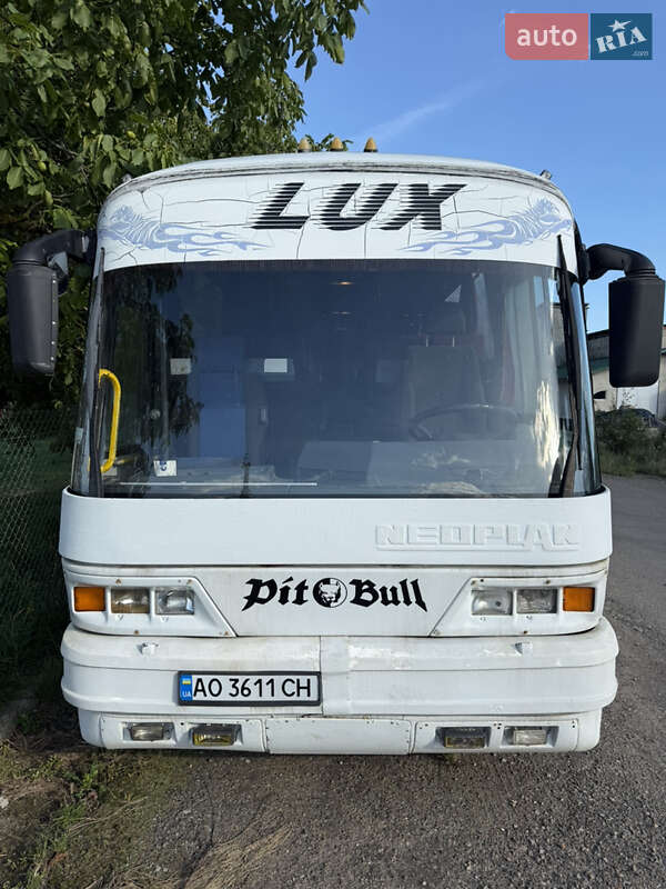 Туристичний / Міжміський автобус Neoplan N 208 1990 в 