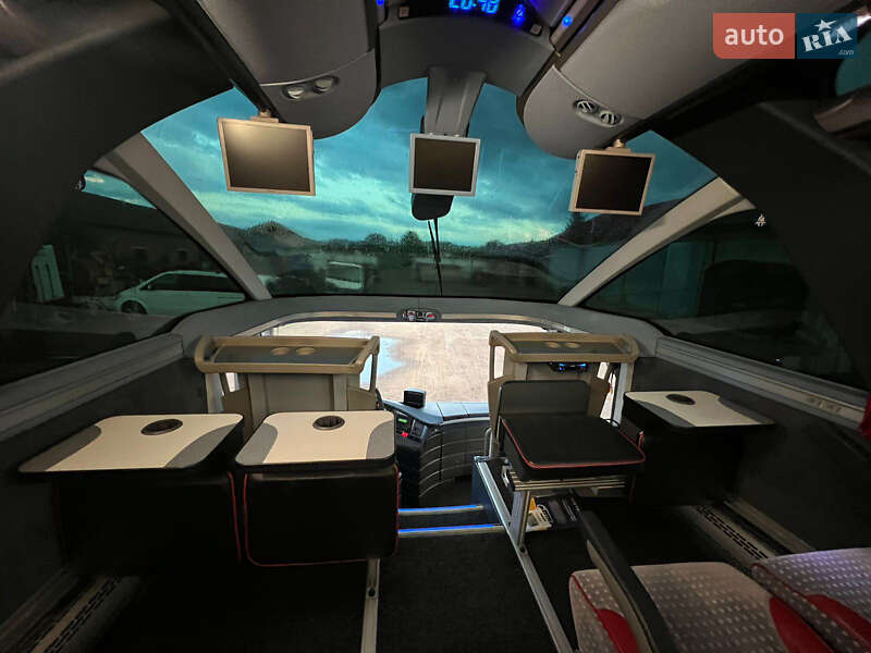 Туристический / Междугородний автобус Neoplan N 5217 2009 в Черновцах