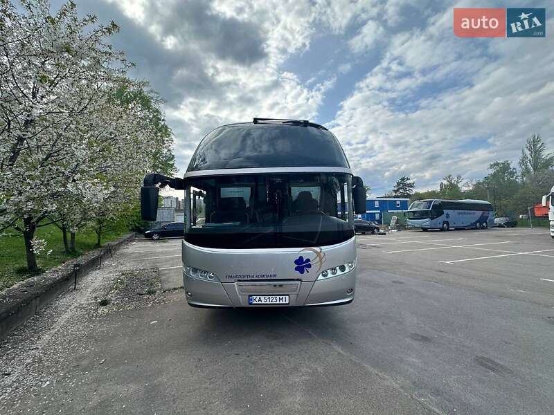 Туристичний / Міжміський автобус Neoplan N 5217 2008 в Києві