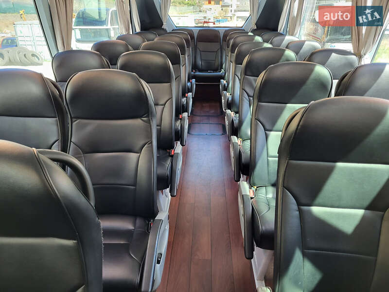 Туристичний / Міжміський автобус Neoplan N 2010 в Чернівцях