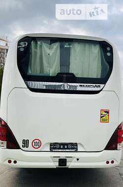 Туристичний / Міжміський автобус Neoplan Tourliner 2014 в Києві