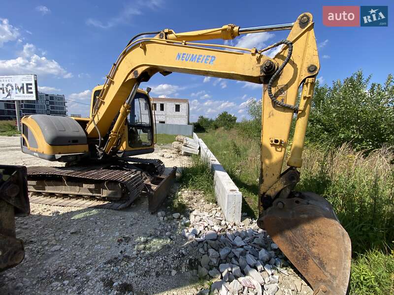 Гусеничний екскаватор Neumeier NR 2007 в Львові