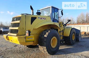 Фронтальні навантажувачі New Holland 270 2007 в Славутичі