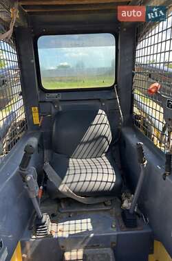 Минипогрузчик New Holland E 215B 2005 в 