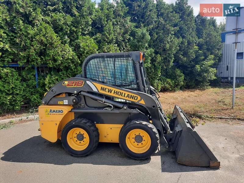 Минипогрузчик New Holland L218 2012 в 
