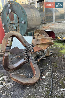 Колесный экскаватор New Holland MH 6.6 2005 в 