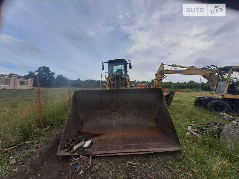 Фронтальный погрузчик New Holland W 2006 в Черновцах фото 7 Фронтальный погрузчик New Holland W 2006 в Черновцах