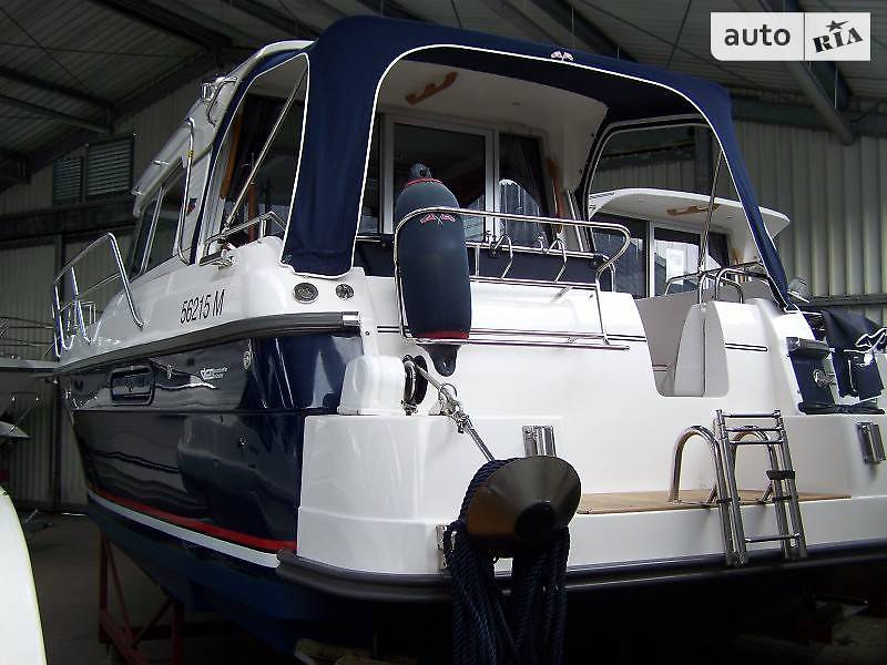 Моторна яхта Nimbus Commander 2008 в Києві