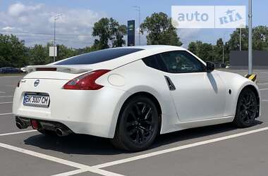 Купе Nissan 370Z 2017 в Киеве