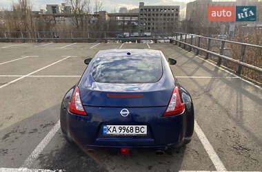 Купе Nissan 370Z 2015 в 