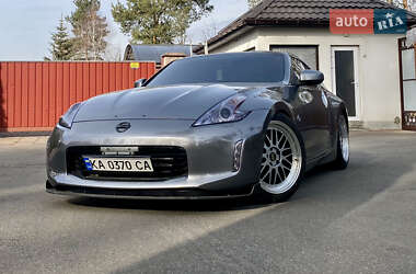 Купе Nissan 370Z 2014 в Киеве