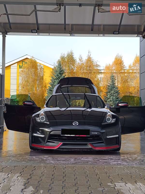 Купе Nissan 370Z 2018 в Киеве фото 2 Купе Nissan 370Z 2018 в Киеве