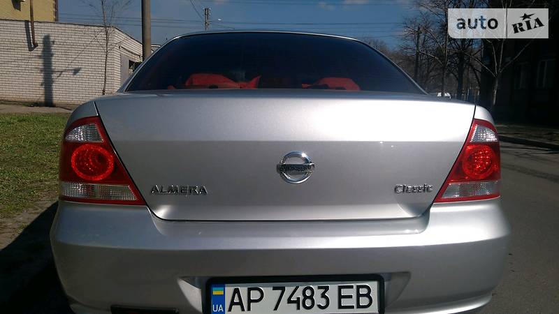 Седан Nissan Almera Classic 2011 в Запоріжжі