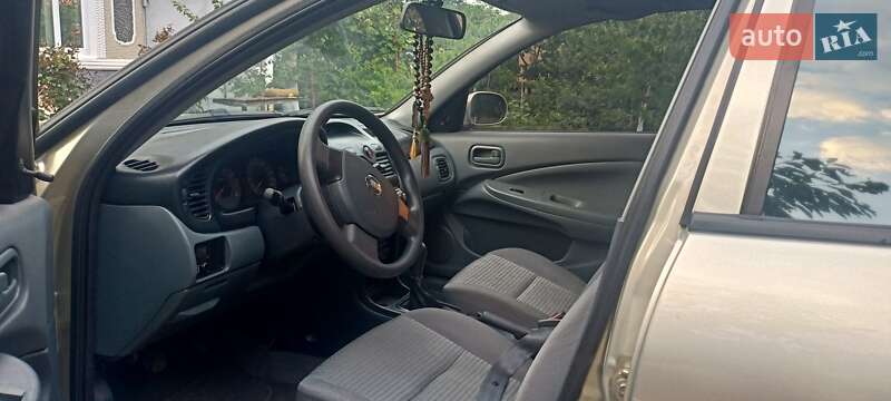 Седан Nissan Almera Classic 2007 в Сокирянах