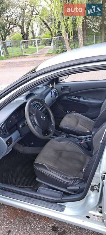 Седан Nissan Almera Classic 2006 в Львові