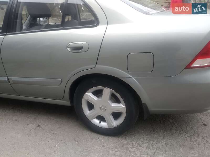 Седан Nissan Almera Classic 2006 в Киеве