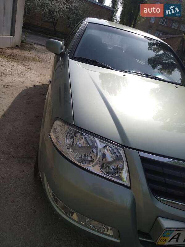 Седан Nissan Almera Classic 2006 в Киеве