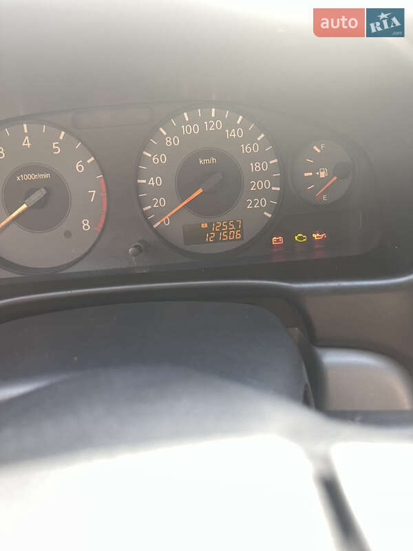 Седан Nissan Almera Classic 2010 в Львове