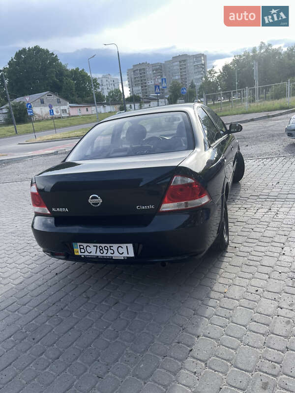 Седан Nissan Almera Classic 2010 в Львові