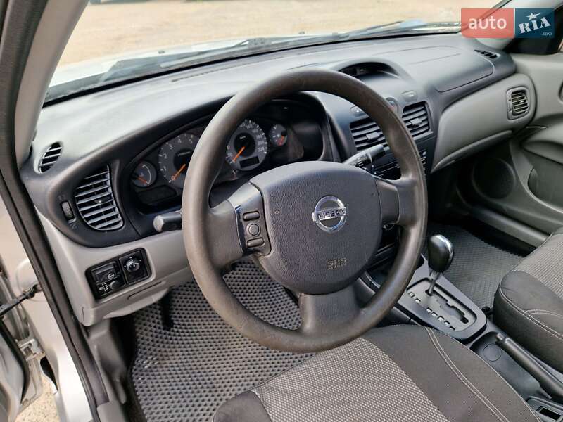 Седан Nissan Almera Classic 2010 в Миколаєві