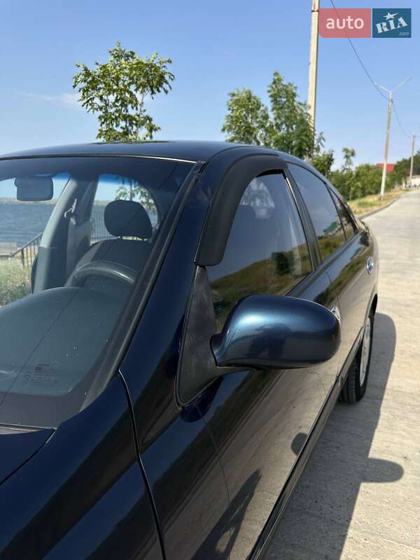 Седан Nissan Almera Classic 2007 в Николаеве