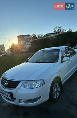 Седан Nissan Almera Classic 2012 в Киеве