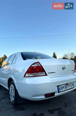 Седан Nissan Almera Classic 2012 в Киеве