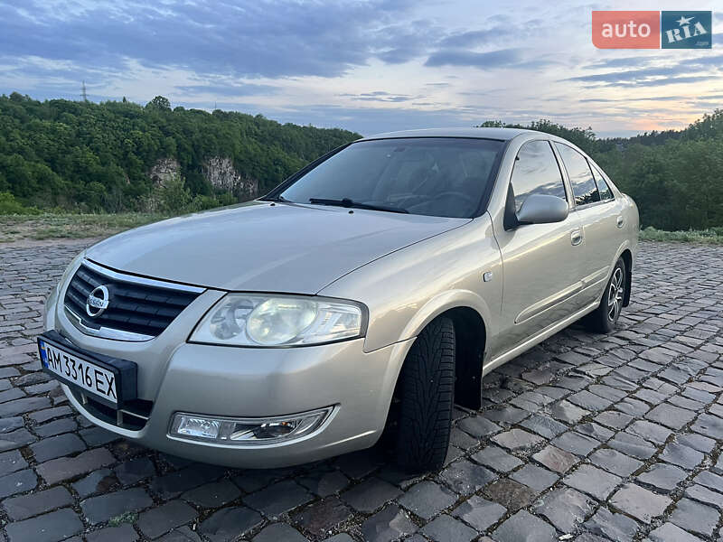 Седан Nissan Almera Classic 2008 в 