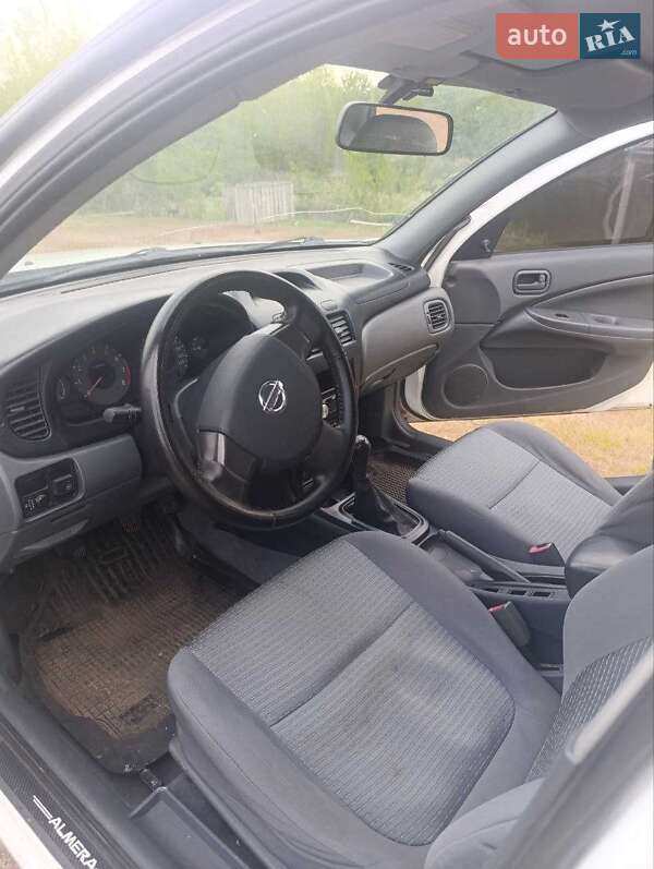 Седан Nissan Almera Classic 2006 в Шишаках