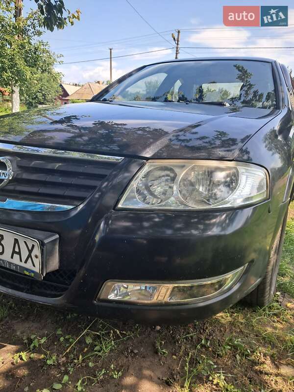 Седан Nissan Almera Classic 2012 в Недригайлове