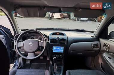 Седан Nissan Almera Classic 2008 в 