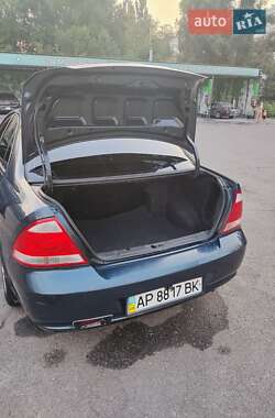 Седан Nissan Almera Classic 2008 в 