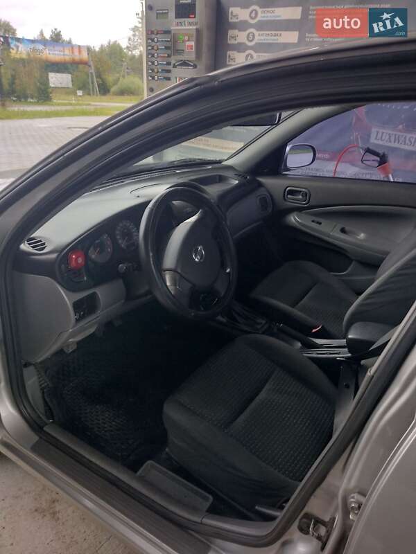 Седан Nissan Almera Classic 2008 в Трускавце