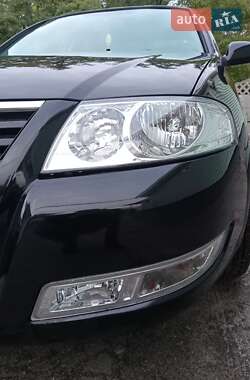 Седан Nissan Almera Classic 2011 в 