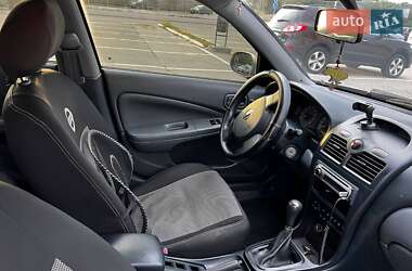 Седан Nissan Almera Classic 2007 в 