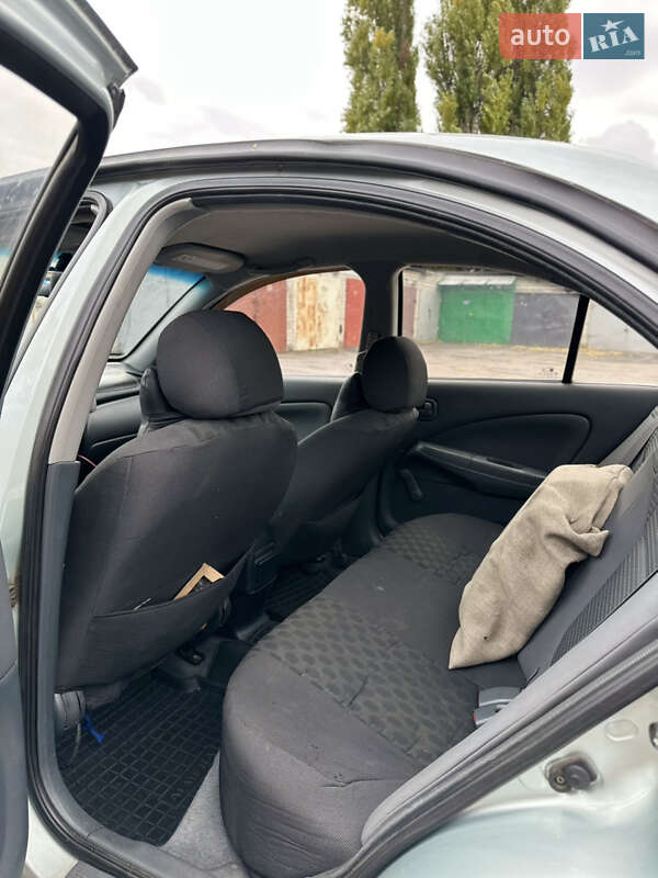 Седан Nissan Almera Classic 2006 в Кременчуге фото 13 Седан Nissan Almera Classic 2006 в Кременчуге