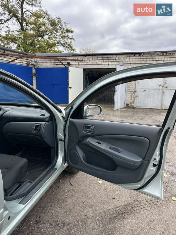 Седан Nissan Almera Classic 2006 в Кременчуге фото 15 Седан Nissan Almera Classic 2006 в Кременчуге