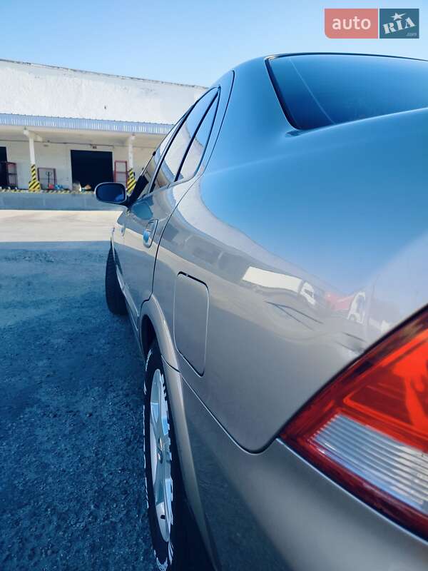 Седан Nissan Almera Classic 2011 в Прилуках фото 6 Седан Nissan Almera Classic 2011 в Прилуках