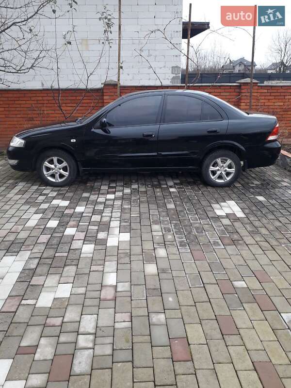 Седан Nissan Almera Classic 2007 в Стрые