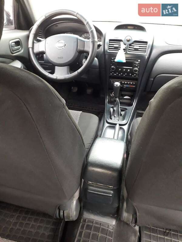 Седан Nissan Almera Classic 2007 в Стрые