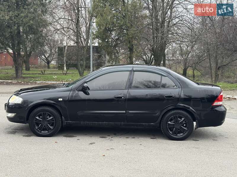 Седан Nissan Almera Classic 2006 в Днепре