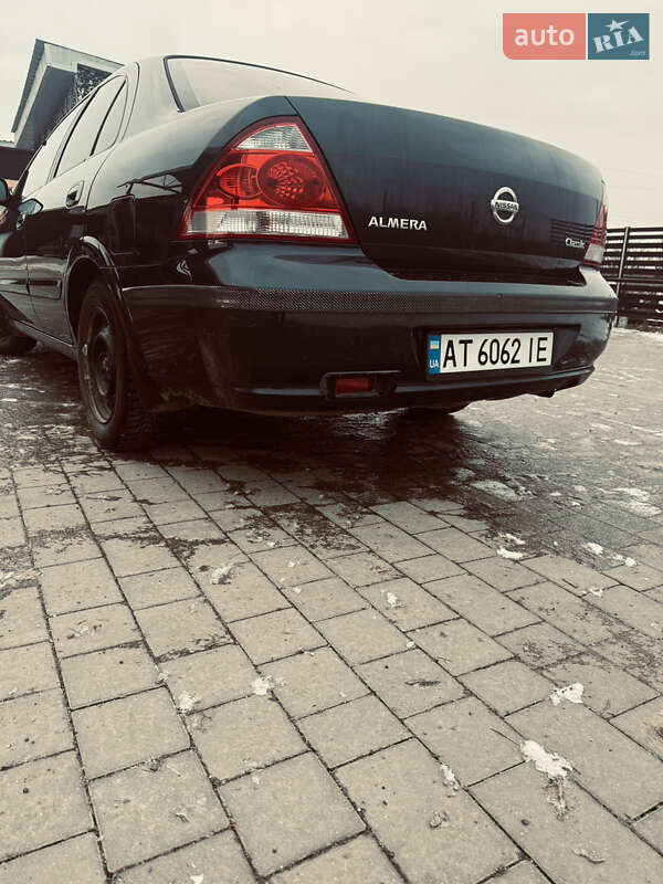 Седан Nissan Almera Classic 2008 в Ивано-Франковске