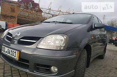 Хэтчбек Nissan Almera Tino 2005 в Староконстантинове