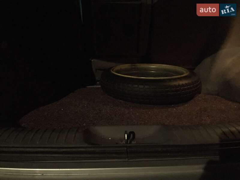 Мінівен Nissan Almera Tino 2005 в Львові