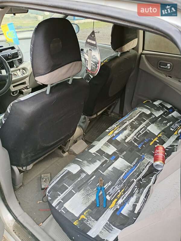 Минивэн Nissan Almera Tino 2002 в Черновцах