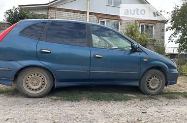 Минивэн Nissan Almera Tino 2001 в Тыврове