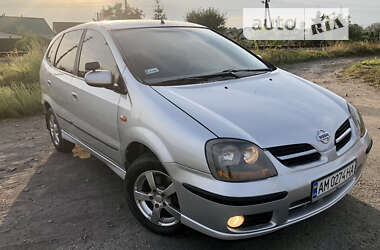 Минивэн Nissan Almera Tino 2002 в Звягеле