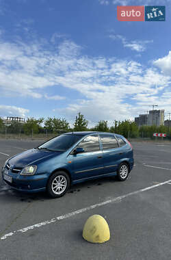 Мінівен Nissan Almera Tino 2002 в Києві